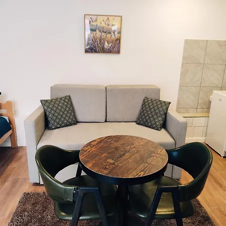 Cozy Old Town - Free Parking